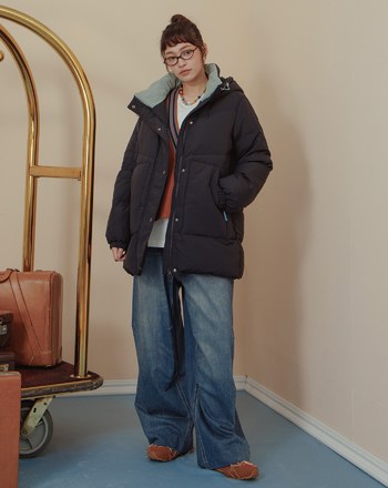 ➤顯瘦壓線擋風立領連帽長版羽絨外套(兩色)