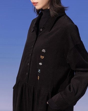 ➤洗滌小標半開襟條絨長袖洋裝(兩色)