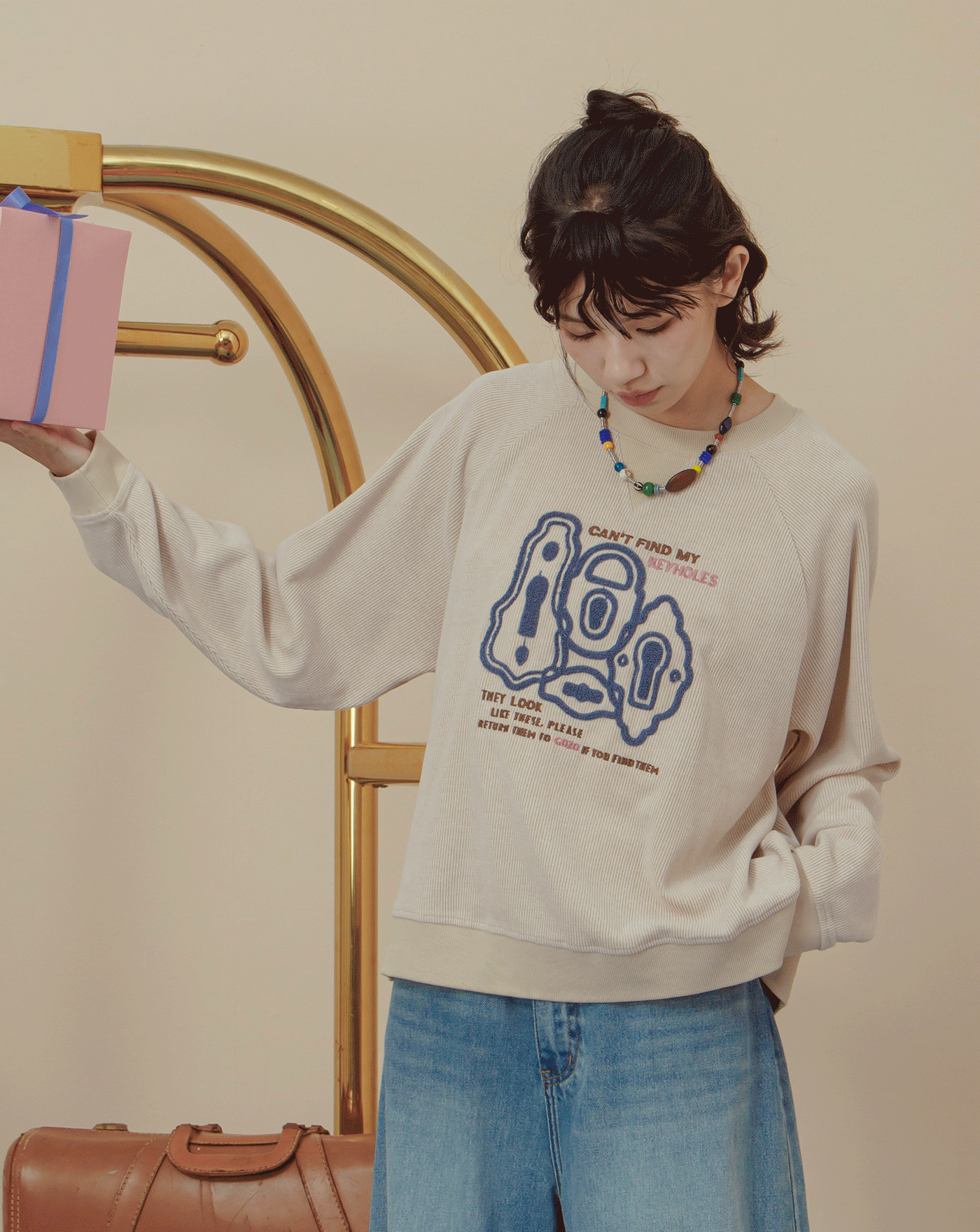 找不到鑰匙立體繡花羅紋拼接大學T(兩色)