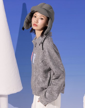 特殊蠟洗立體修身剪接短版polo領上衣(兩色)