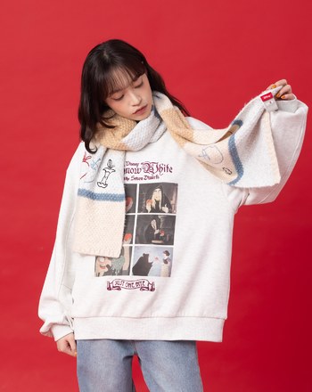 迪士尼系列 巫婆毒蘋果計畫彎刀袖大學T(兩色)