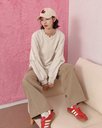 奶奶滑雪條絨拉鍊造型大學T(兩色)