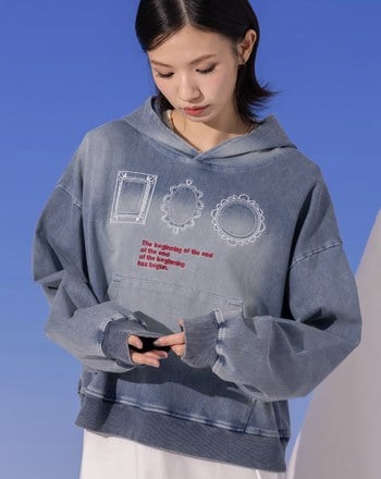 鏡面繡花水洗牛仔口袋帽T