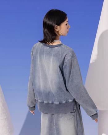 線條圖案印花水洗牛仔大學T