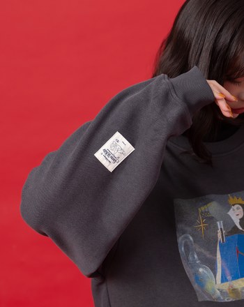 迪士尼系列 壞皇后暗黑魔法立體拋袖大學T