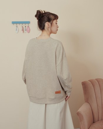 ➤造型打褶袖坑條大學T(兩色)