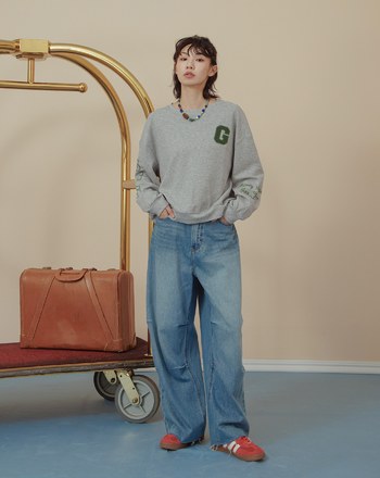 ➤G字立體繡花短版大學T(三色)