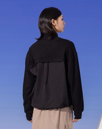 ➤異材質拼接抽繩傘狀大學T(兩色)