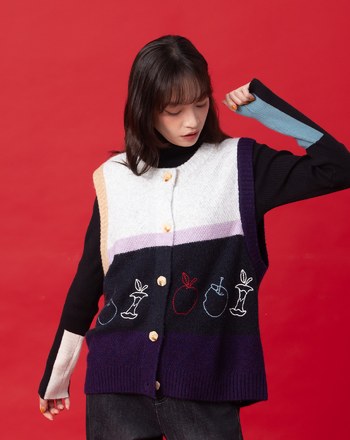 迪士尼系列 just one bite刺繡開襟背心(兩色)