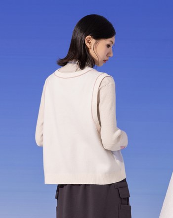 ➤抗起球花朵意象配色毛衣背心(兩色)