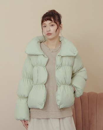 ➤花苞造型下擺抽皺羽絨外套