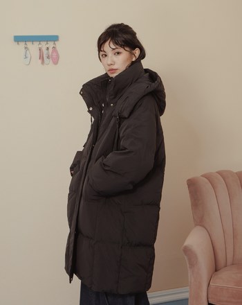 ➤造型拉鍊裝飾連帽長版羽絨外套(兩色)