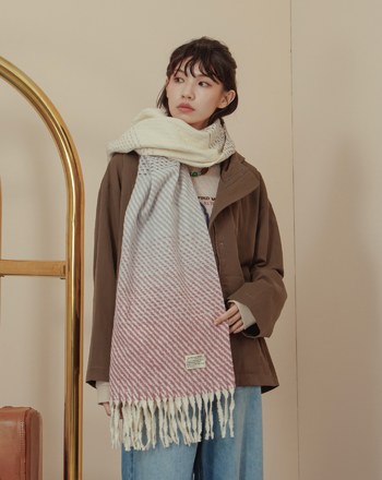 漸層斜紋柔軟流蘇圍巾(兩色)