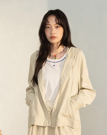 ➤涼感弧線造型口袋連帽外套(兩色)