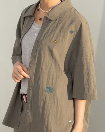 涼感不對稱領口造型短袖襯衫(兩色)