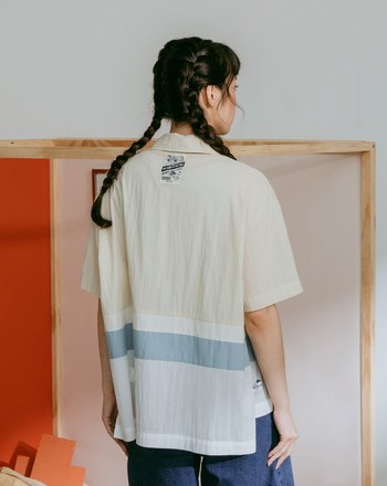 迪士尼系列 三隻小豬繡花拼色抗皺短袖襯衫(兩色)