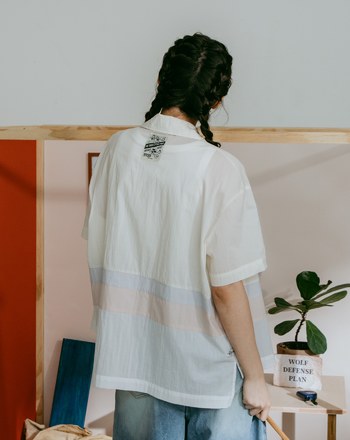 迪士尼系列 三隻小豬繡花拼色抗皺短袖襯衫(兩色)