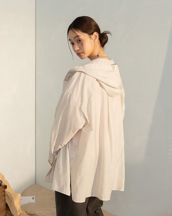 透氣抽皺造型連帽襯衫外套(兩色)
