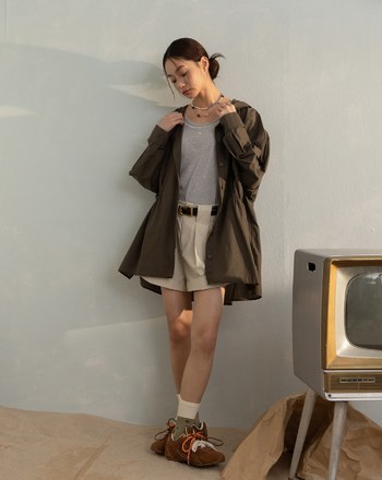 透氣抽皺造型連帽襯衫外套(兩色)