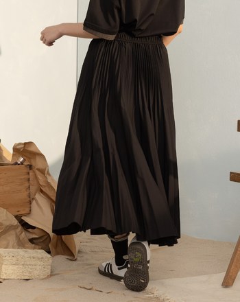 抗皺收腹細褶傘裙(兩色)