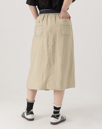 ➤後口袋配色車線百摺涼感傘裙(兩色)