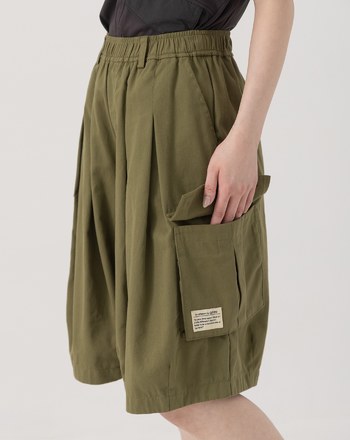 ➤大口袋造型鬆緊工裝五分褲(兩色)