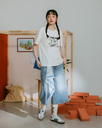 迪士尼系列 繪本風串珠繡花涼感T恤(兩色)