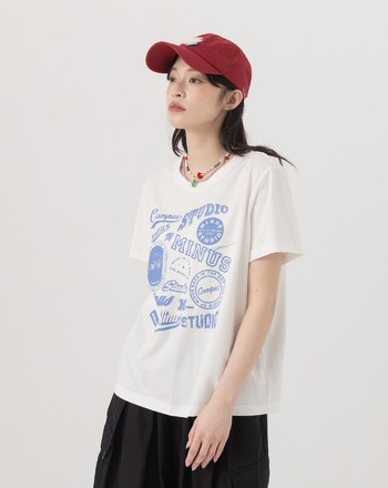 ➤學院風標章印花涼感T恤(三色)