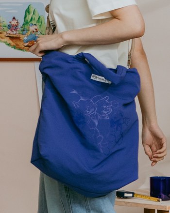 迪士尼系列 三隻小豬膠印澎澎手提袋(兩色)