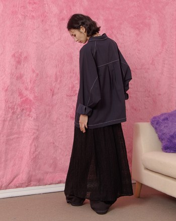 毛毛小臉撞色壓線長袖襯衫(兩色)