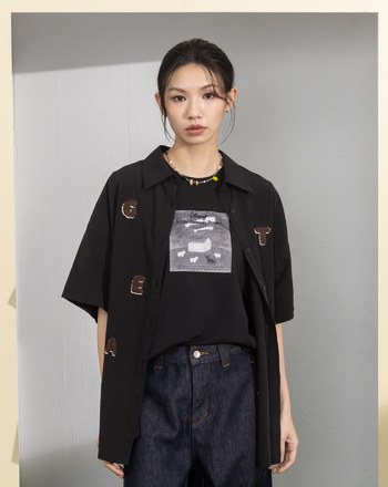 立體雲朵刺繡側開衩襯衫(兩色)