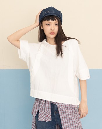 微皺感弧形口袋抽繩造型上衣(兩色)