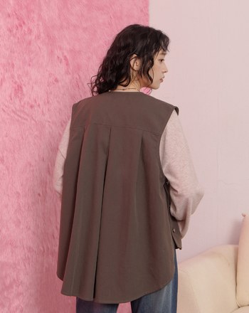 天絲斜邊釦造型工裝背心(兩色)