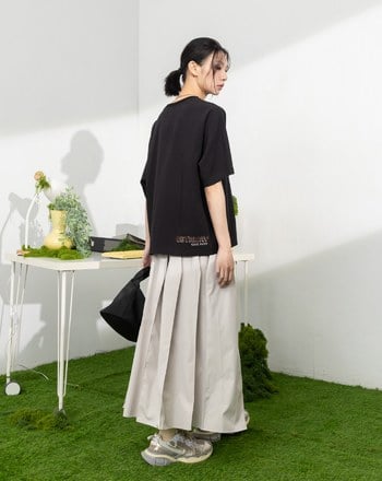 抗皺立體剪裁造型長裙(兩色)