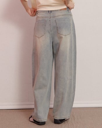 標語鋼印繭型牛仔褲(兩色)