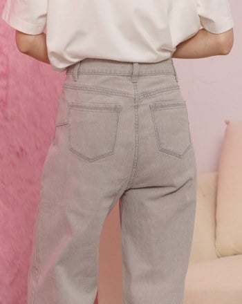 ➤好比例車線水洗彈性直筒牛仔褲