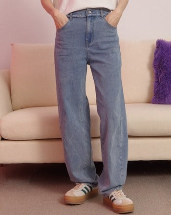 ➤斜剪接鬚邊腰頭牛仔褲