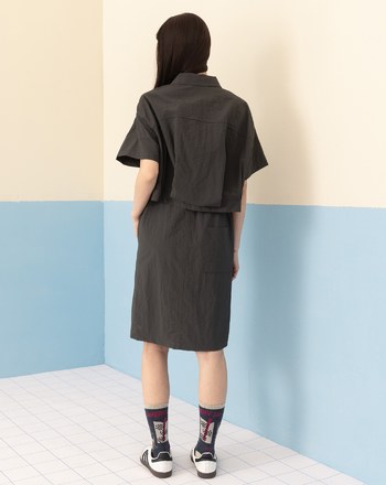 微皺感假兩件抽繩工裝風洋裝(兩色)