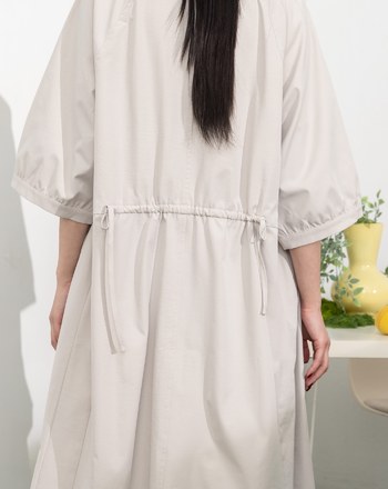 抗皺後腰抽繩造型洋裝(兩色)