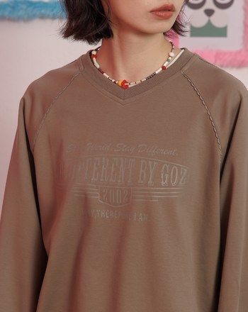 蕾絲滾邊V領抽繩大學T(兩色)