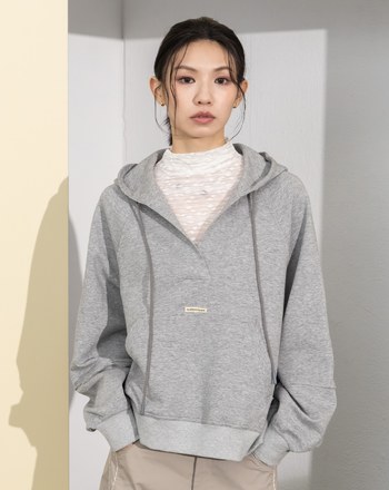 大V領開襟造型帽T(兩色)