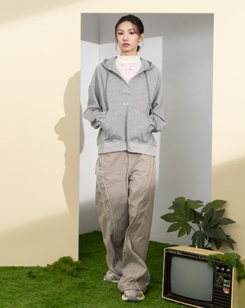 大V領開襟造型帽T(兩色)