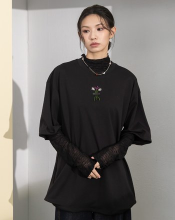 縫珠花束造型金屬絲T恤(兩色)