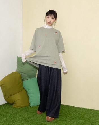 A｜十字繡愛心花朵蠟洗寬鬆T恤(兩色)