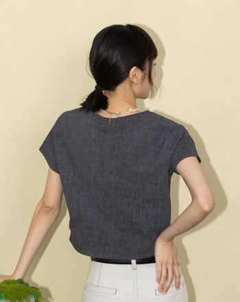 A｜小花縫珠蠟洗合身剪裁T恤(兩色)