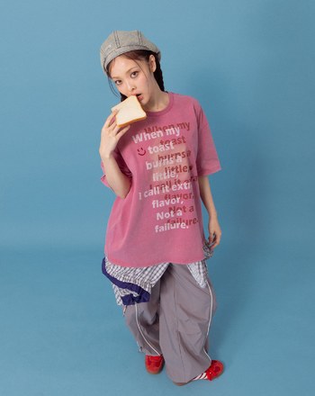 A｜烤吐司趣味噴印寬鬆T恤(兩色)