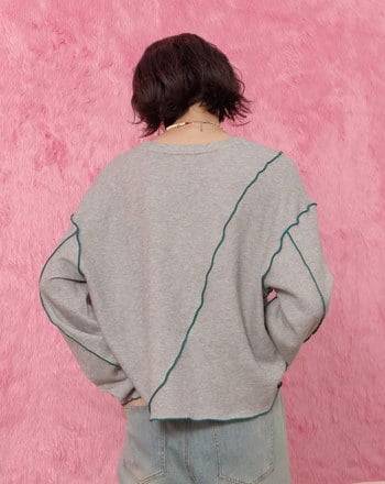 ➤密拷坑條字母繡花長袖T恤(兩色)