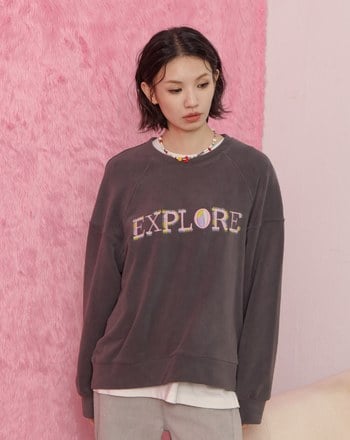 ➤EXPLORE趣味繡花絨毛大學T(四色)