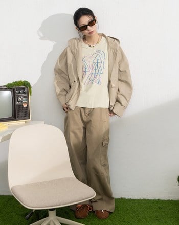 大口袋花苞造型連帽外套(兩色)