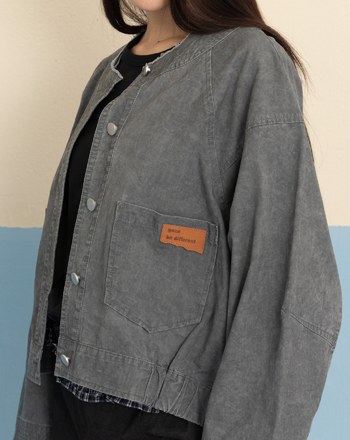 水洗鬚邊蓬蓬下擺外套(兩色)